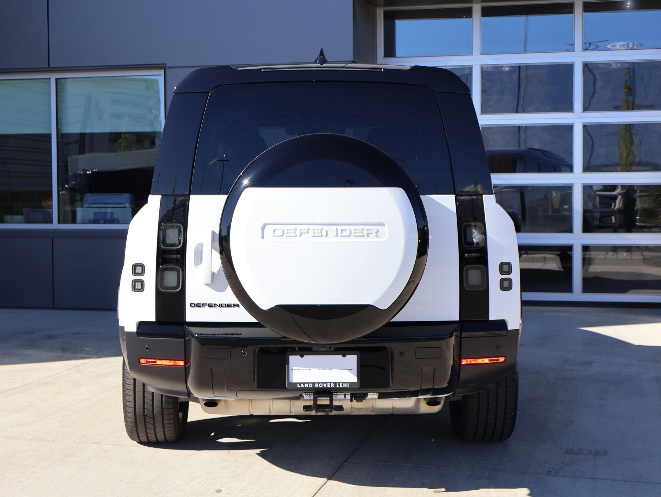 Used 2026 White Land Rover 130 P300 S image 7
