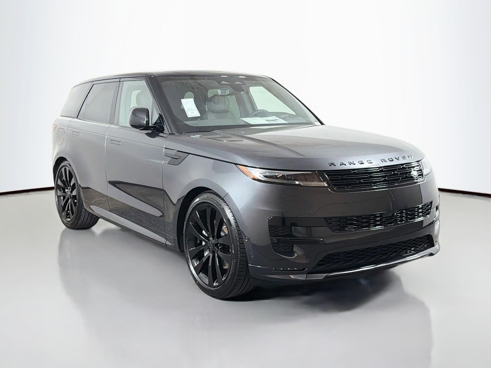New 2026 Carpathian Grey Land Rover Dynamic SE image 7