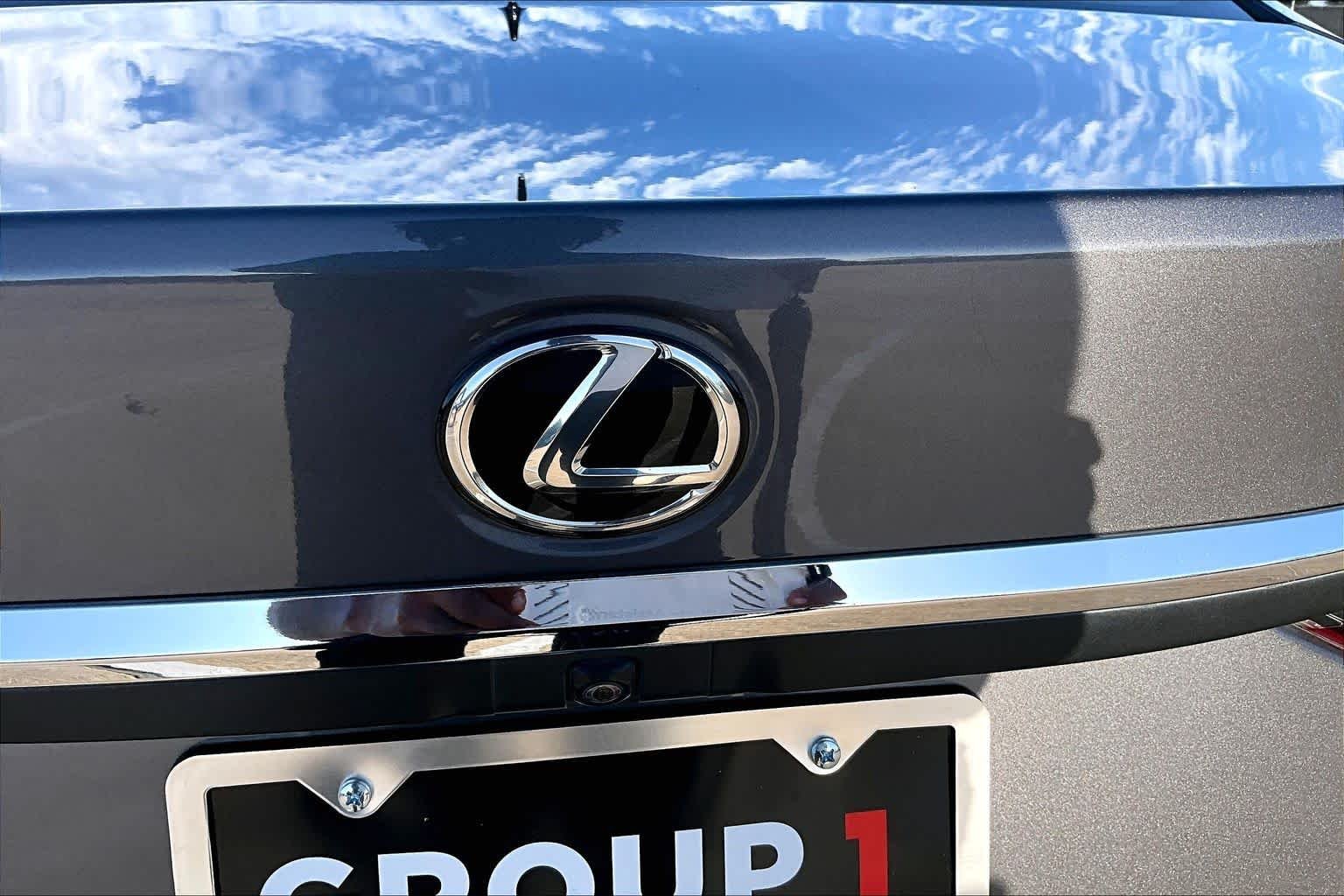 Used 2019 Nebula Gray Pearl Lexus Luxury image 31