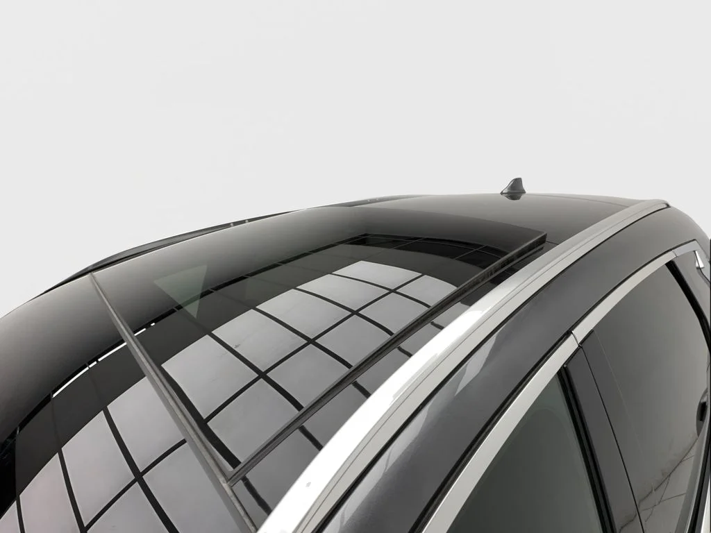 Used 2025 Gray INFINITI LUXE image 11