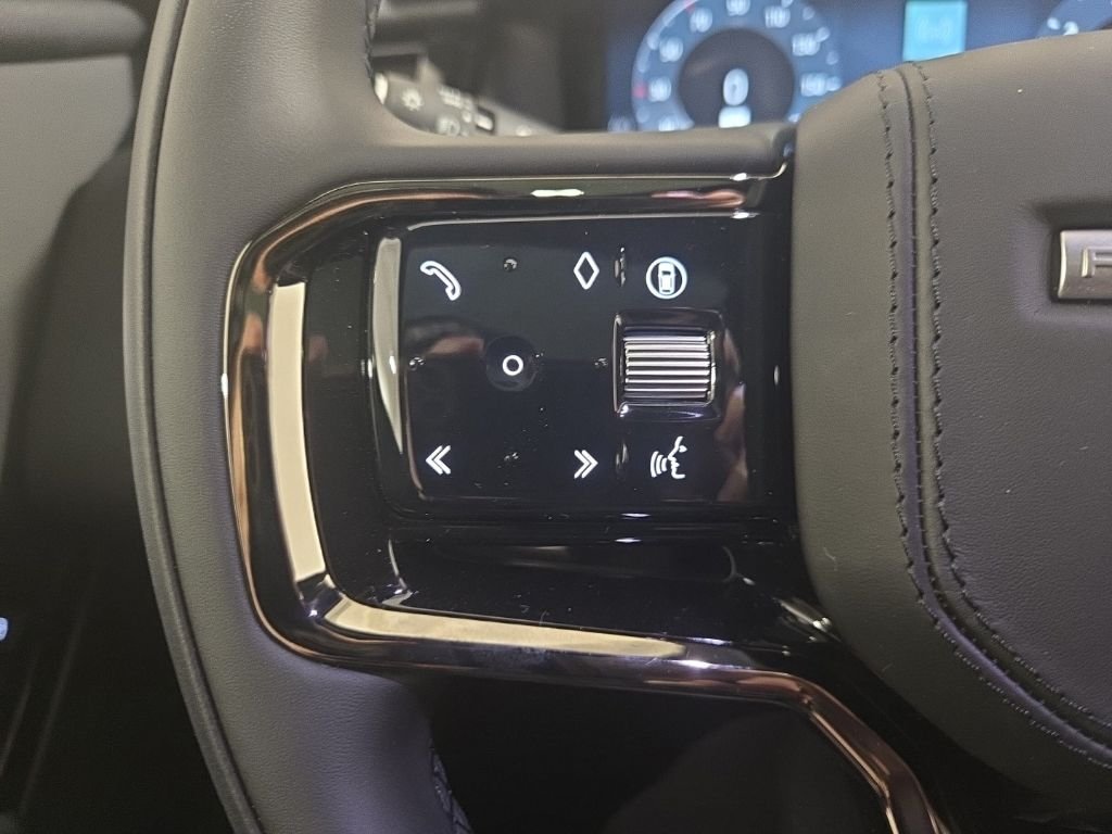 New 2026 Santorini Black LAND ROVER S image 20