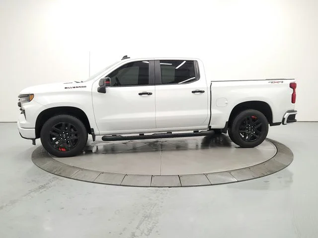 Used 2025 White Chevrolet RST image 4