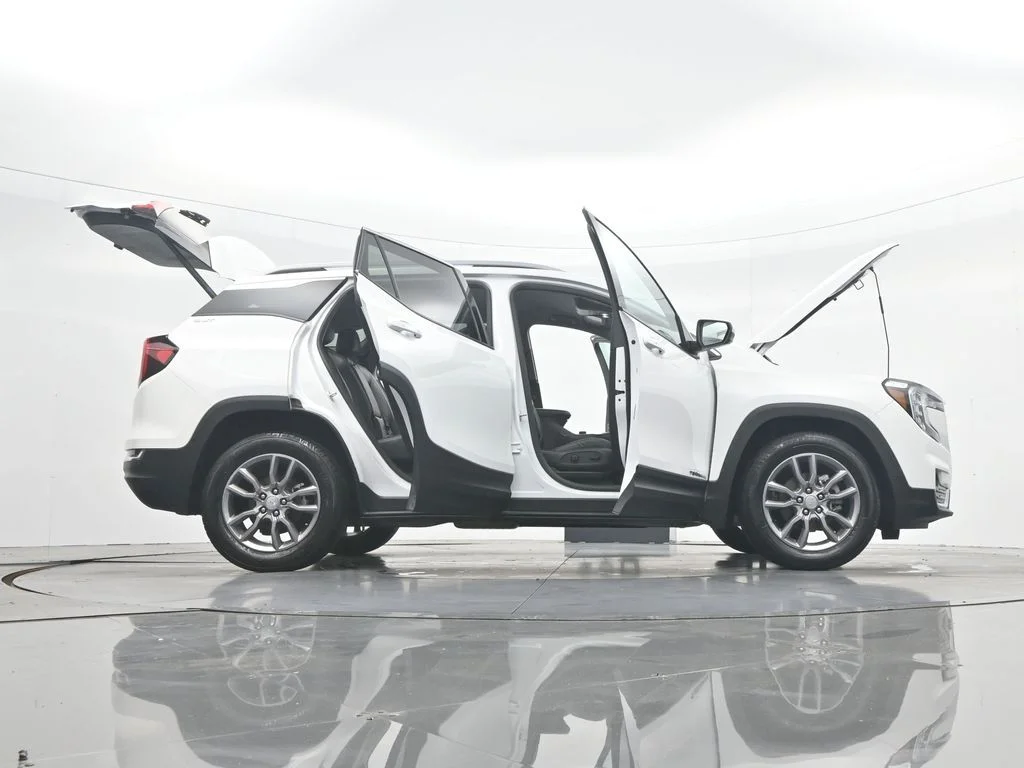 Certified Used 2024 Summit White GMC SLT image 45