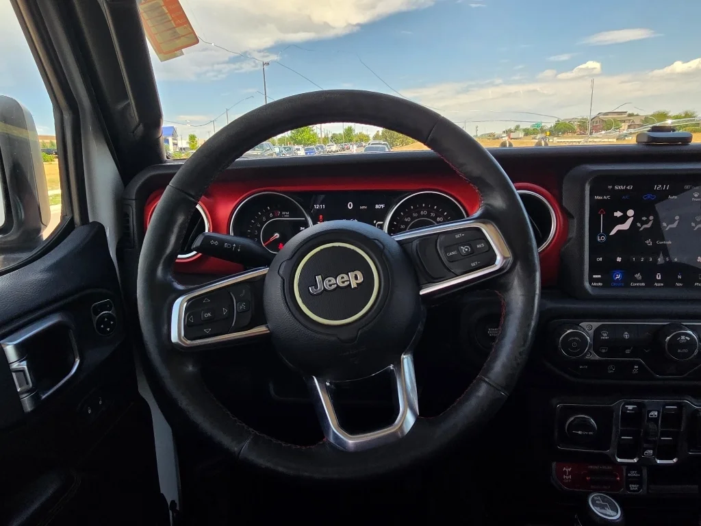 Used 2020 Bright White Clearcoat Jeep Rubicon image 28