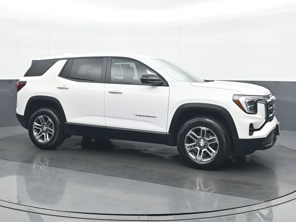Used 2026 White GMC Elevation image 8