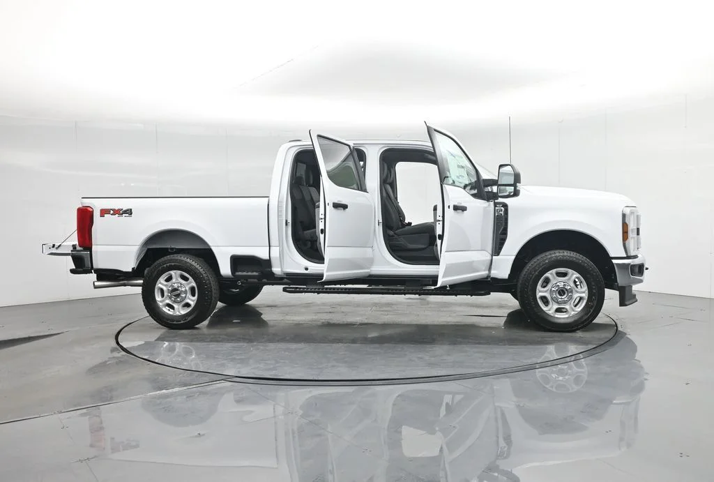 New 2026 White Ford XL image 39