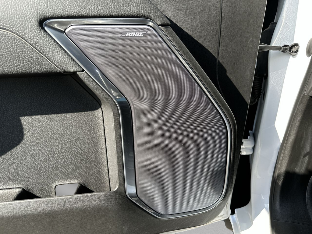 Used 2023 White GMC Denali image 45