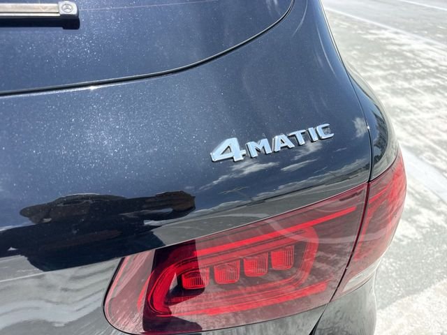 Used 2022 Black Mercedes-Benz GLC 300 image 25