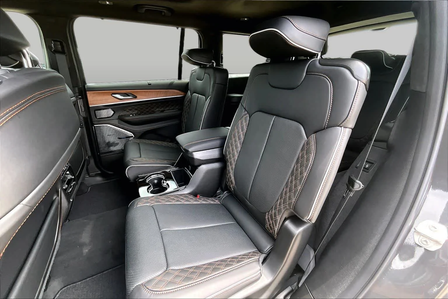 New 2026 Baltic Gray Metallic Clearcoat Jeep Summit image 21