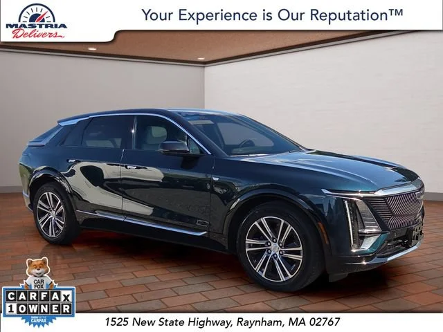 2024 Cadillac LYRIQ Luxury 1