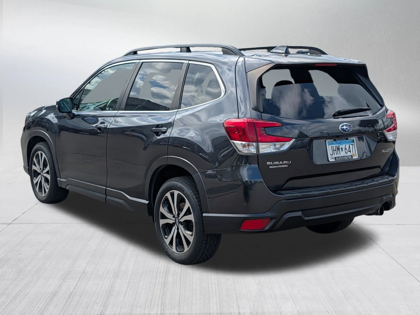 Used 2019 Dark Gray Metallic Subaru Limited image 5