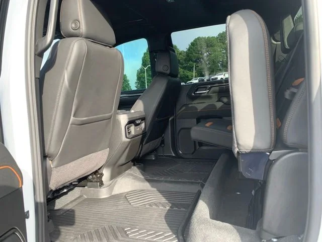 Used 2026 White GMC AT4 image 19