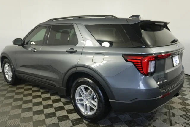 New 2026 Carbonized Gray Metallic Ford Active image 20