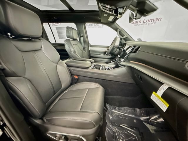 New 2026 High Gloss Black Exterior Paint Jeep Upland image 31