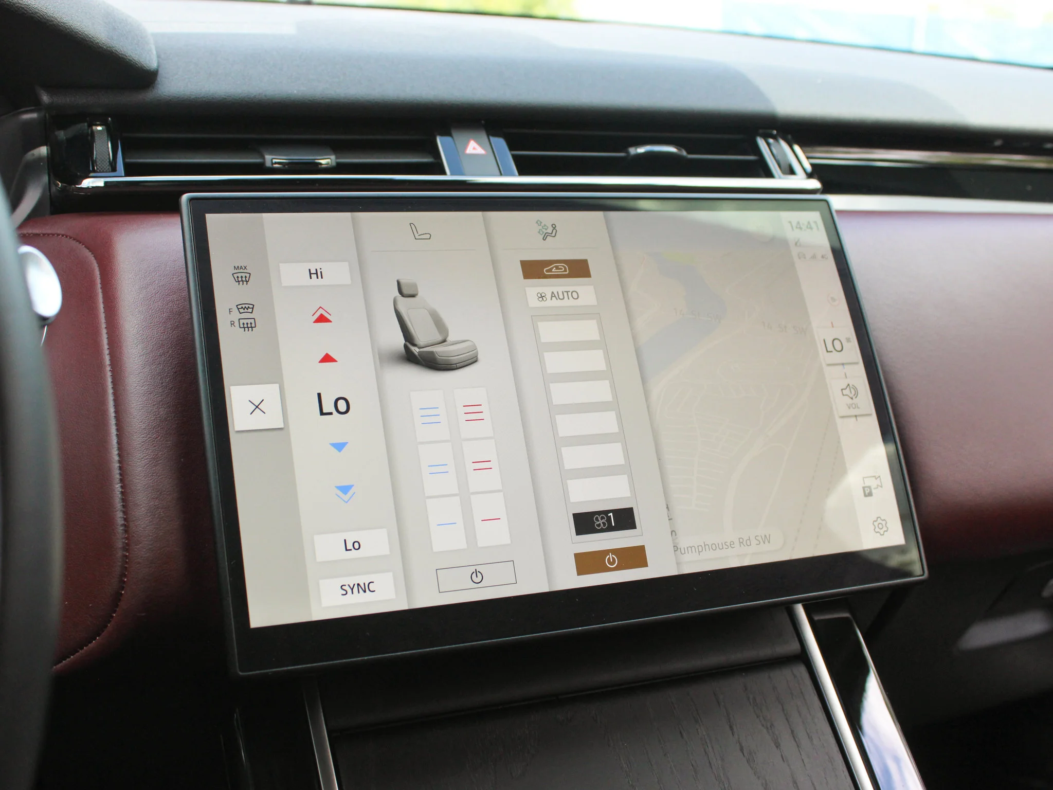 Certified Used 2024 Black Land Rover Dynamic HSE * Mild-Hybrid | 395 HP | Apple CarPlay | Massage Seats | Meridian image 27