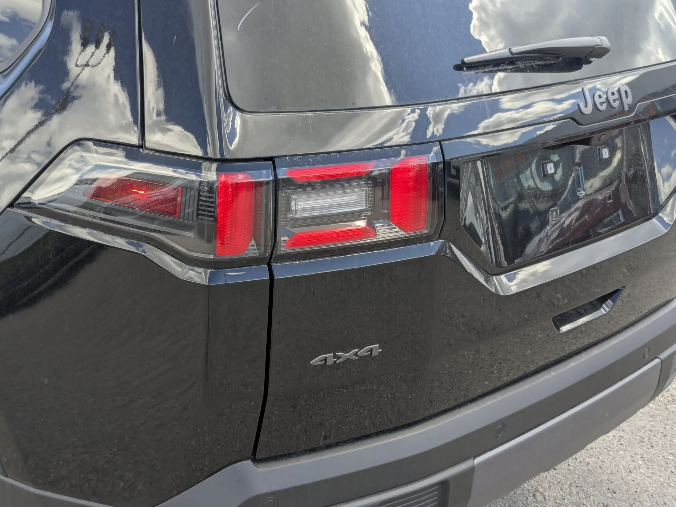 New 2026 Black Jeep Laredo - - Hybrid - Adaptive Cruise - 12.3 Display - Heated Seats/Wheel - Remote Start & More! image 11