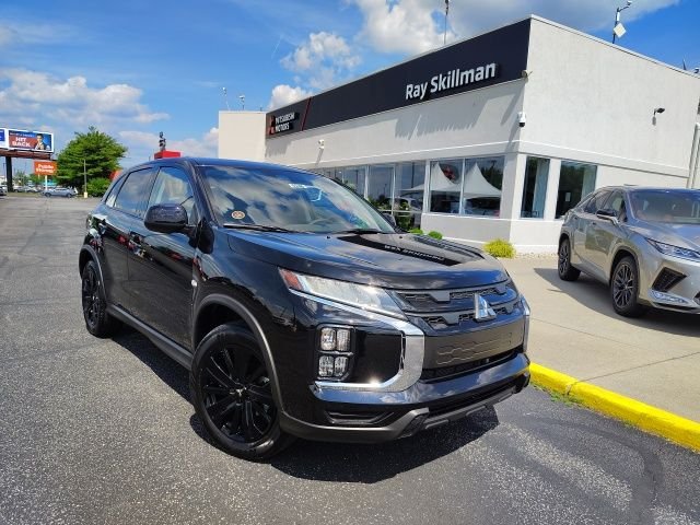 2025 Mitsubishi Outlander Sport 2.0 LE AWC CVT's photo