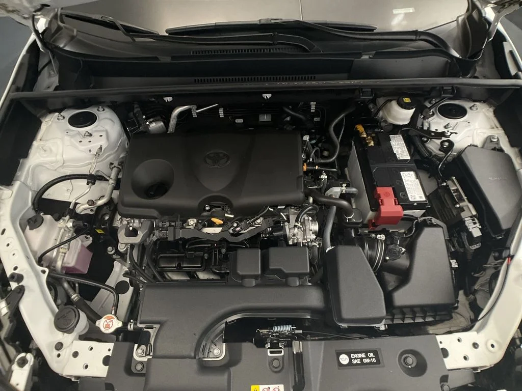 Used 2025 Ice Toyota XLE image 32