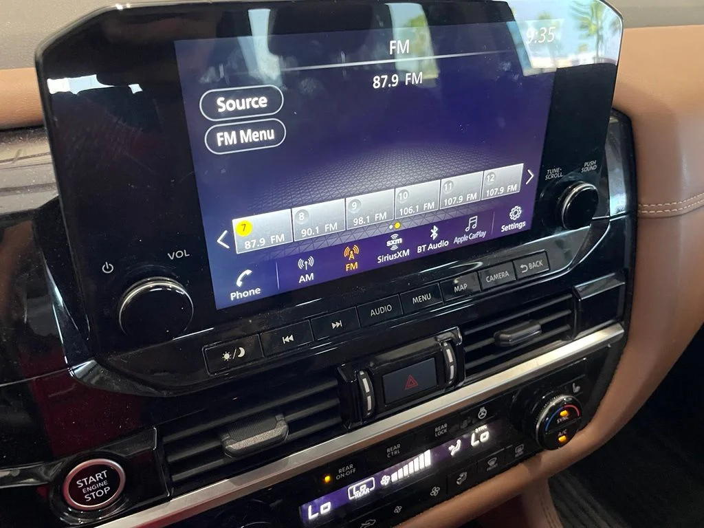 Used 2024 Gray Nissan Platinum image 16