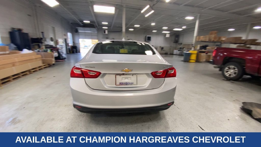Used 2016 SILVER ICE METALLIC Chevrolet LT image 9