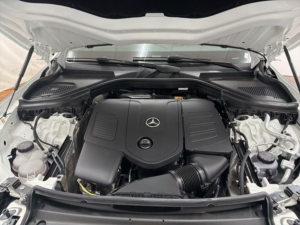 Used 2026 White Mercedes-Benz GLC 300 image 31