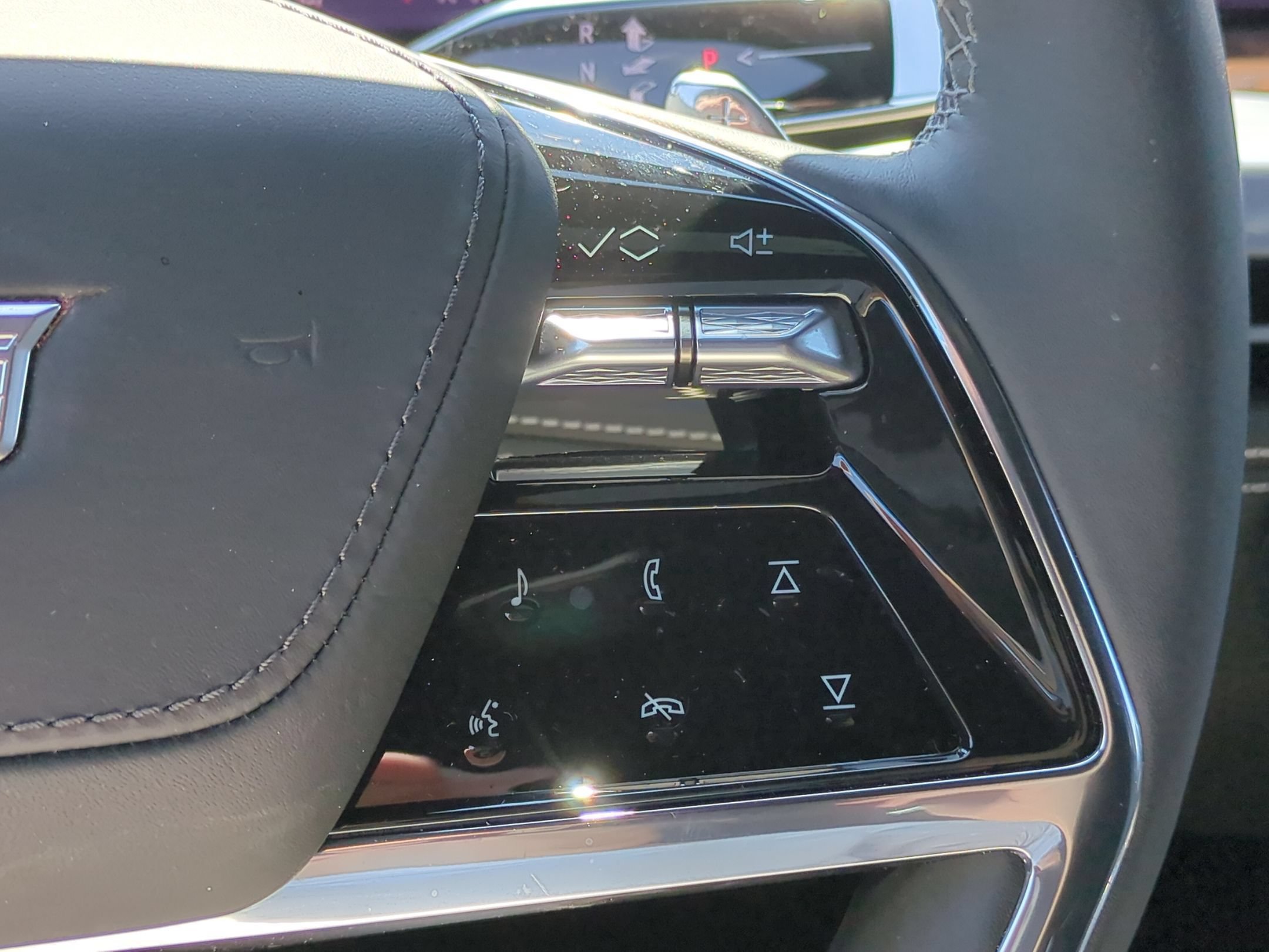New 2026 Vibrant White Tricoat Cadillac Platinum Sport image 18