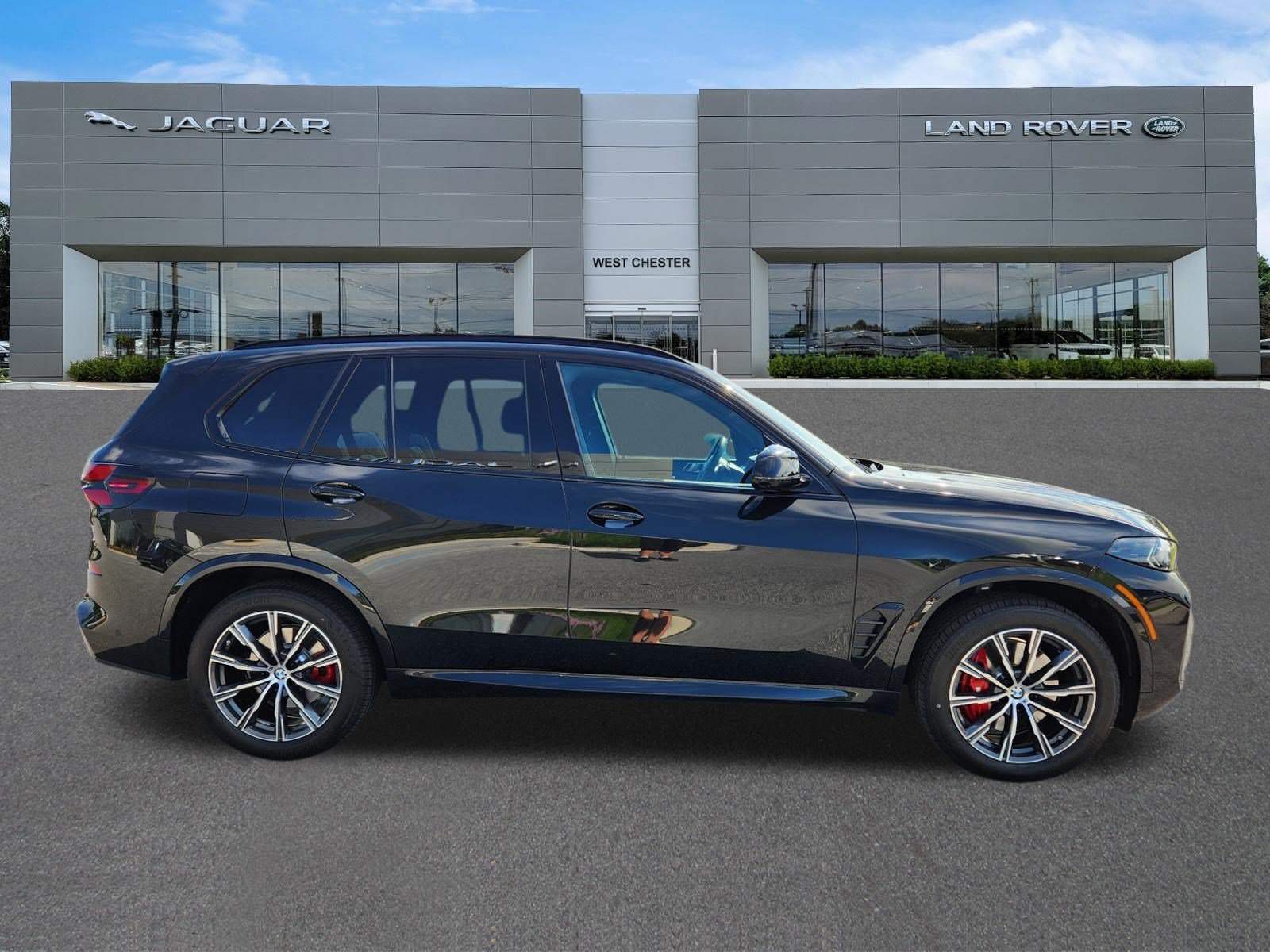 Used 2026 Black Sapphire Metallic BMW xDrive40i image 6