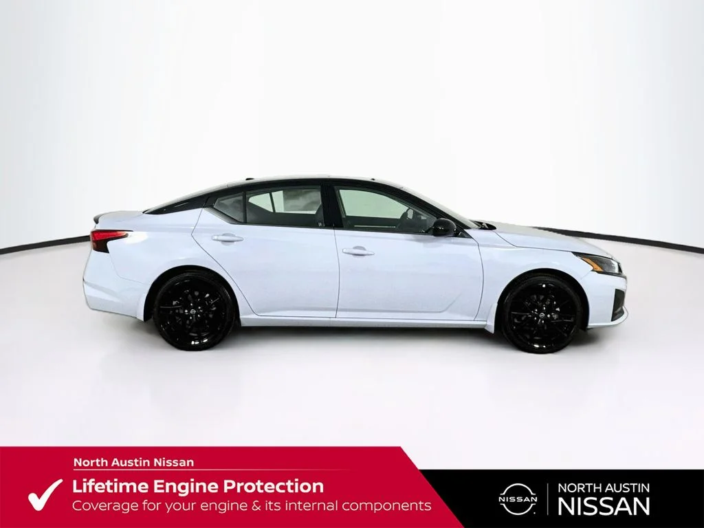 New 2026 Gray Nissan 2.5 SR image 9