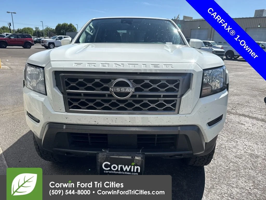Used 2024 Glacier White Nissan SV image 6