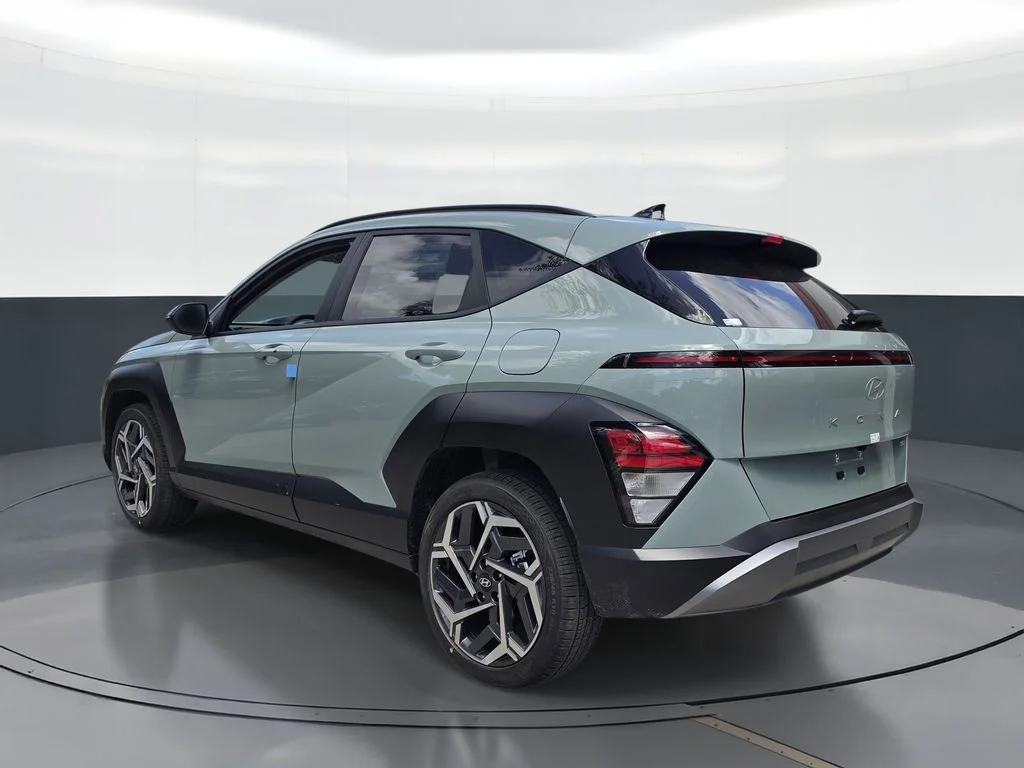 New 2026 Green Hyundai SEL Premium image 4