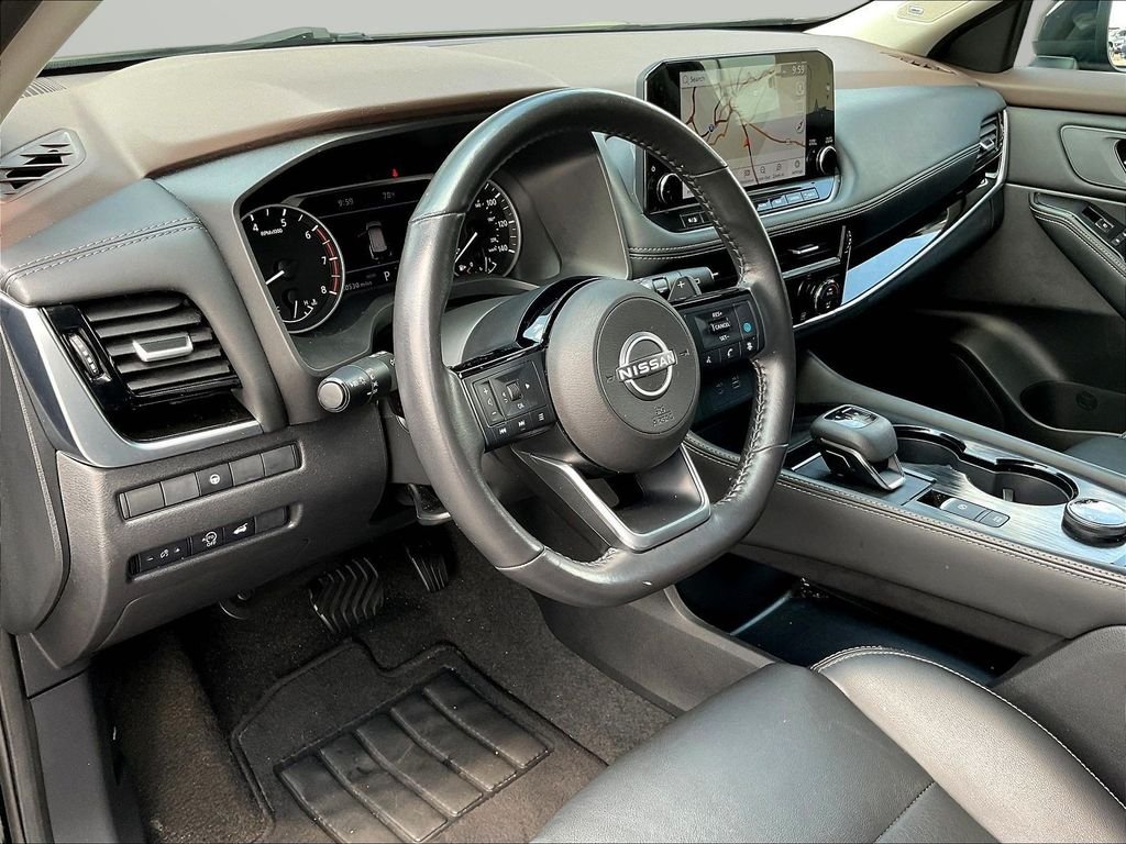 Used 2023 Black Nissan SL image 19
