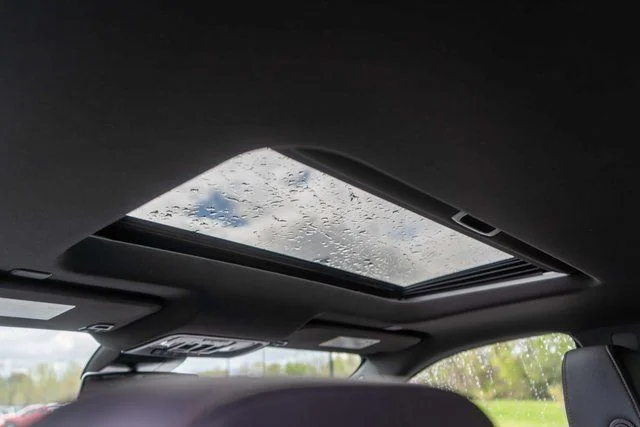 Used 2025  GMC AT4 image 15