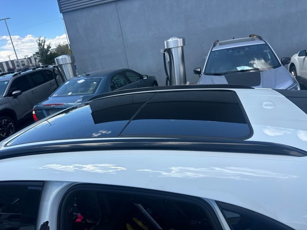 Used 2021  Porsche Base image 13