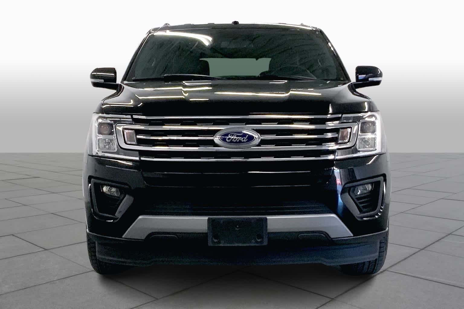 Used 2019 Agate Black Metallic Ford XLT image 3
