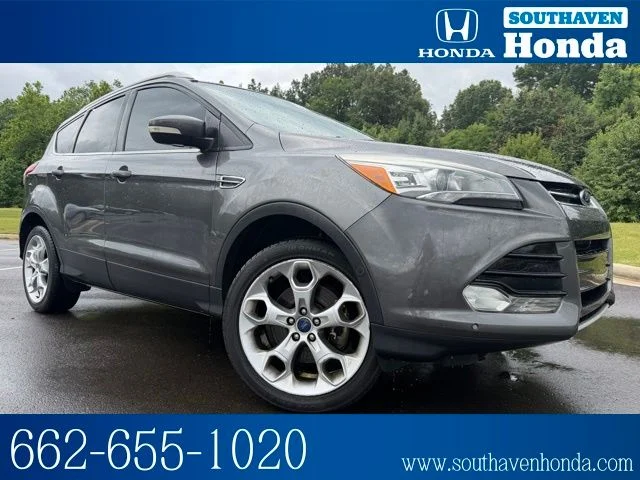 2015 Ford Escape Titanium's photo