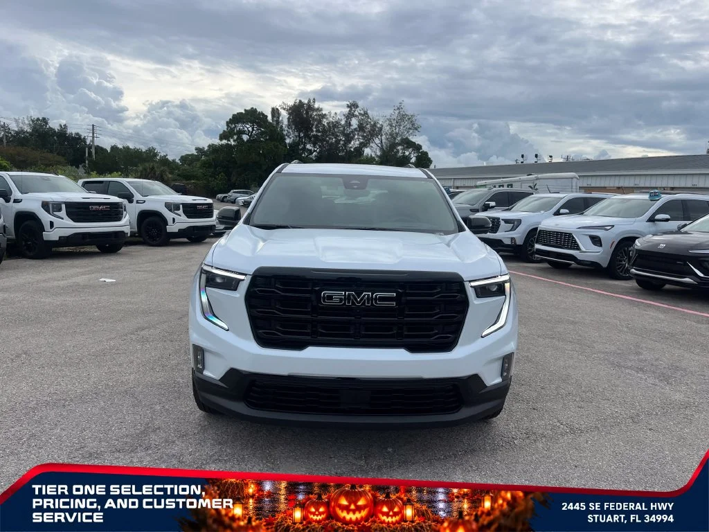 New 2026 Glacier White Tricoat GMC Elevation image 3