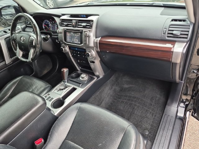 2016 Toyota 4Runner Limited - Photo 28