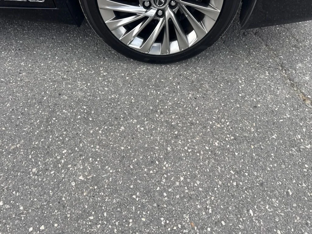 Used 2019 Black Lexus 300h Luxury image 22