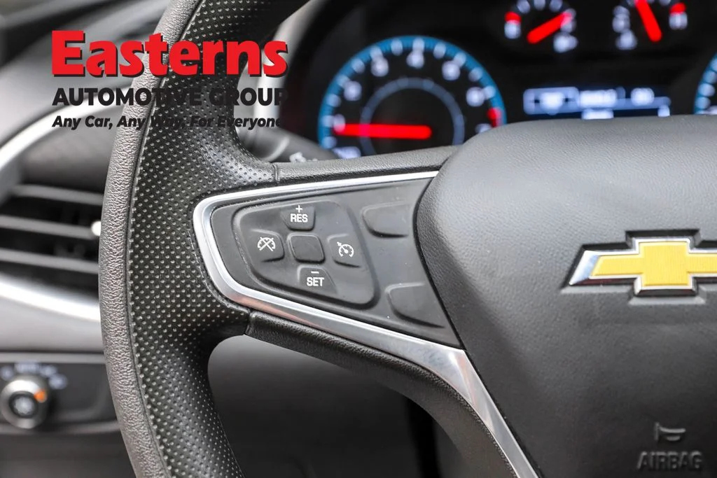 Used 2022 Silver Chevrolet LT image 15