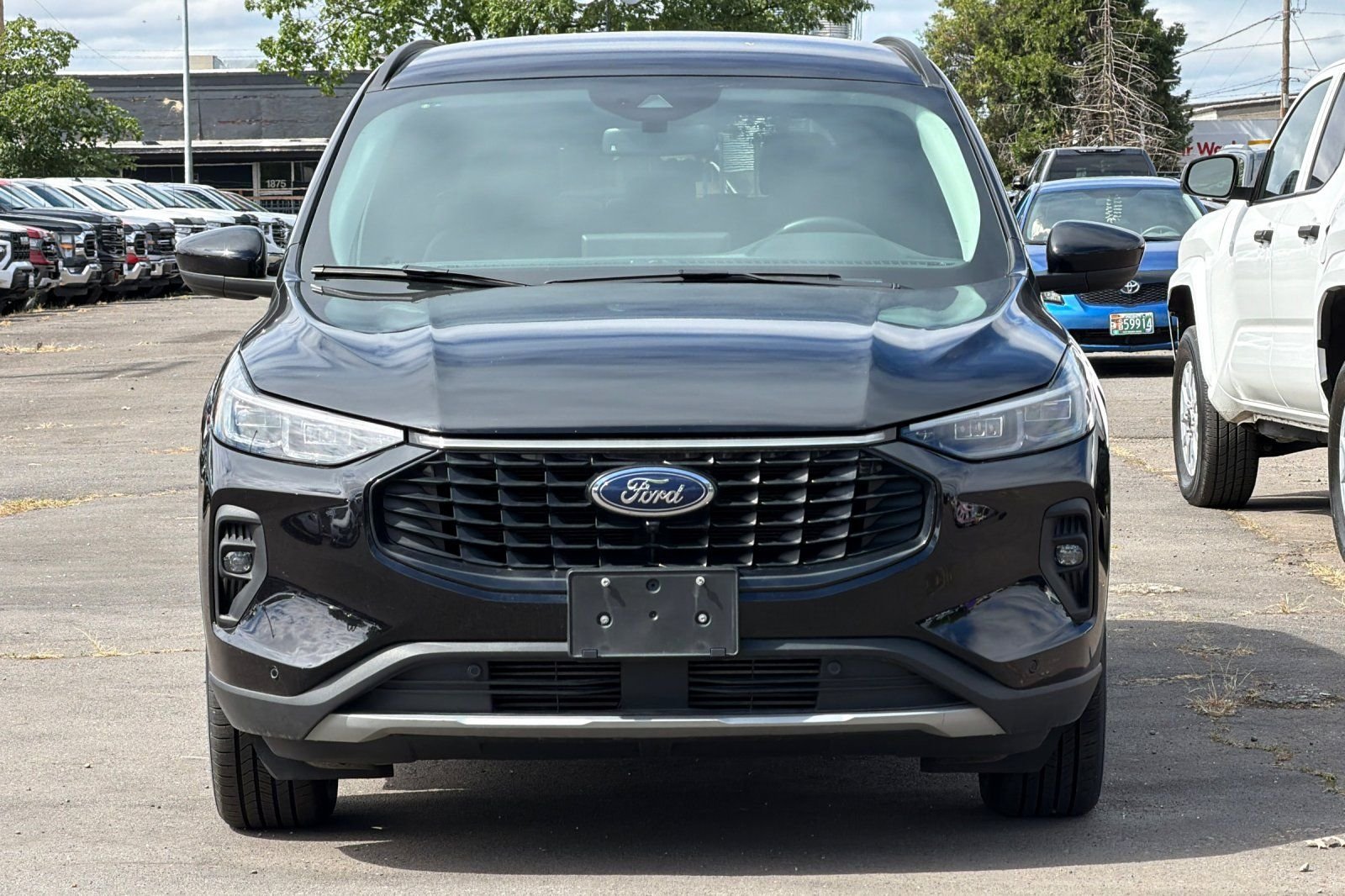 Used 2024  Ford Platinum image 9