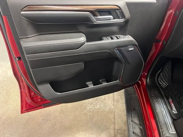 Used 2023 Red Chevrolet RST image 26