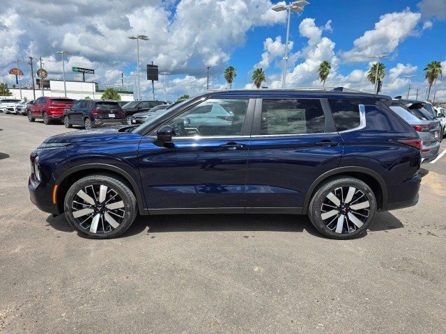 2025 Mitsubishi Outlander SE - Photo 10