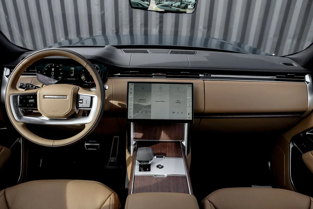 New 2026 Belgravia Green Land Rover SE image 21