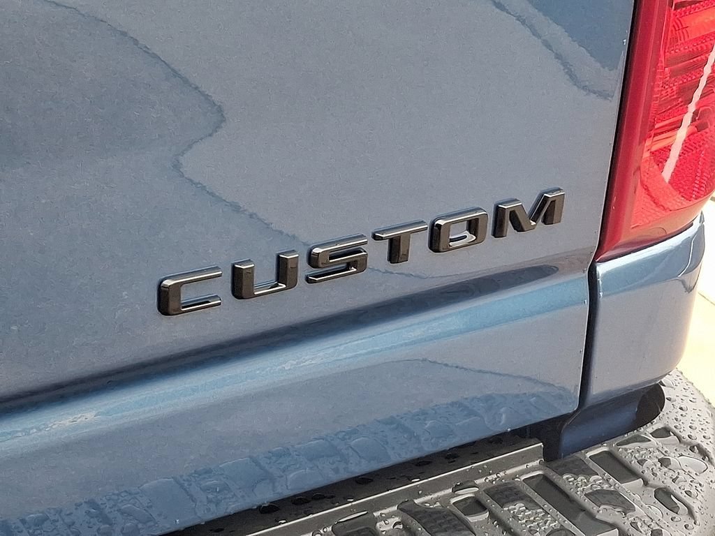 2026 Chevrolet Silverado 2500 HD Custom - Photo 12