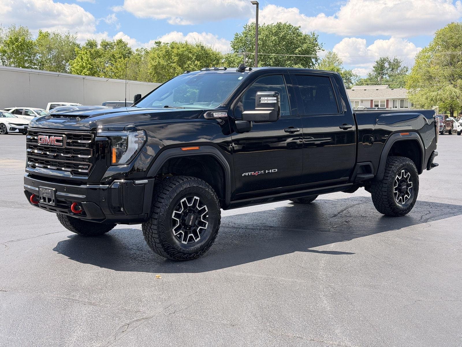 Used 2025 Onyx Black GMC AT4X image 2