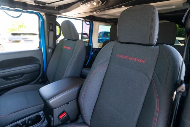 Used 2024 Blue Pearl Jeep Rubicon image 5
