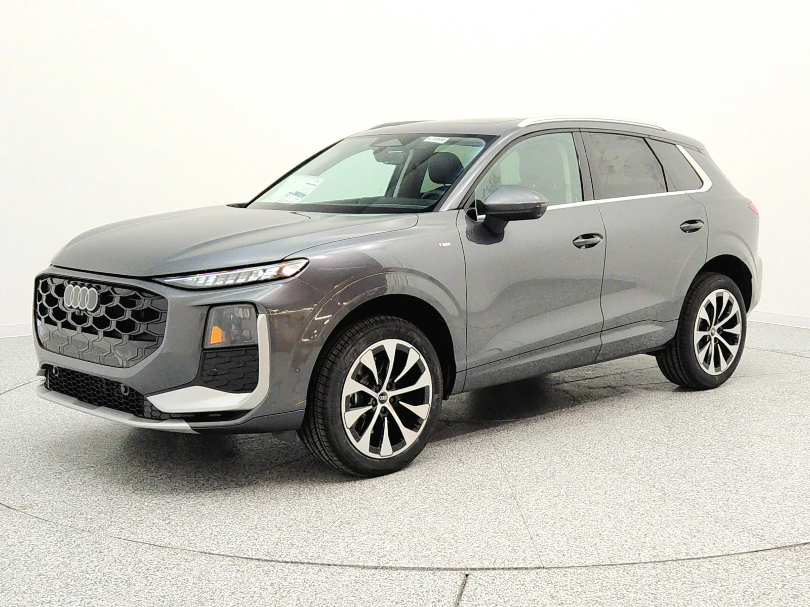 2026 Audi Q3 S line quattro's photo
