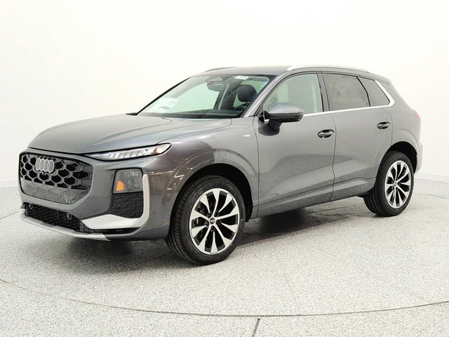 2026 Audi Q3 S line quattro's photo