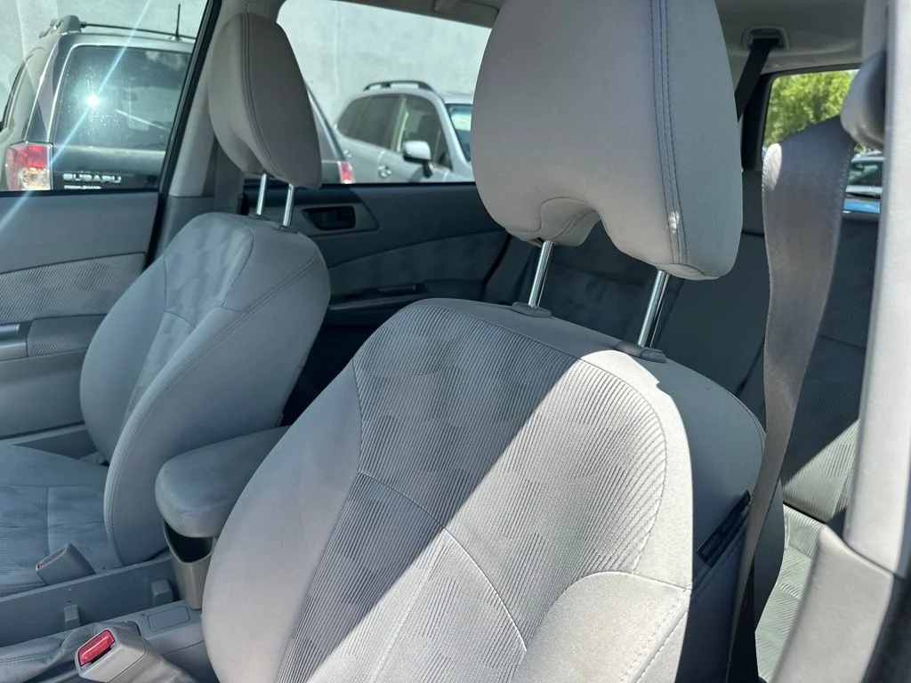 Used 2010 Green Subaru 2.5X image 15