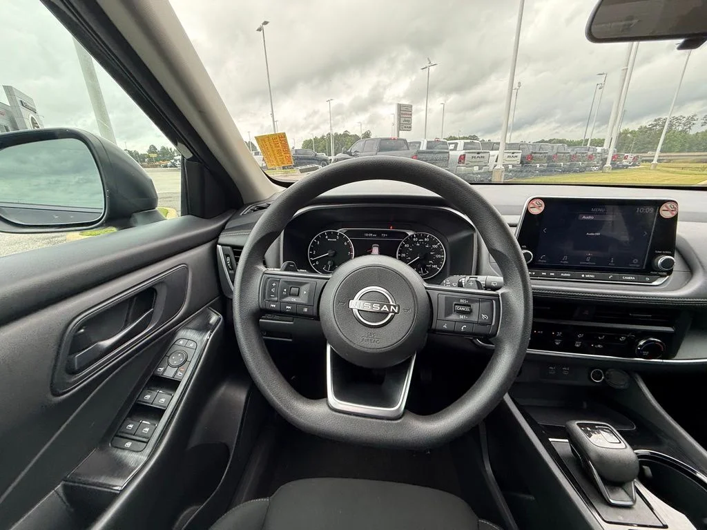 Used 2024 Black Nissan S image 9